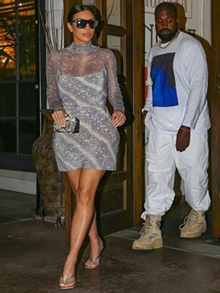 Kim Kardashian In Snakeskin Prints — Pics – Hollywood Life