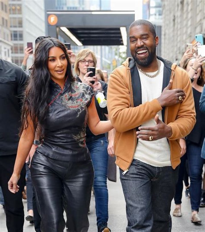 Kim Kardashian & Kanye West Designed $10k Push Present With Special ‘Meaning’ For Surrogate