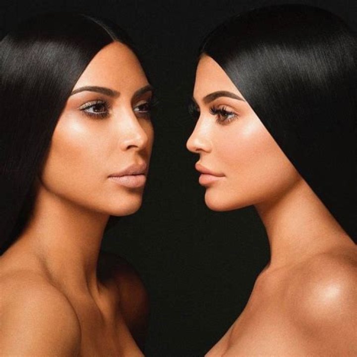 Kim Kardashian & Kylie Jenner’s Best Lip Pics