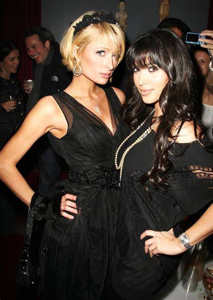 Kim Kardashian & Paris Hilton Reunite At Kathy Hilton’s Christmas Bash – Hollywood Life