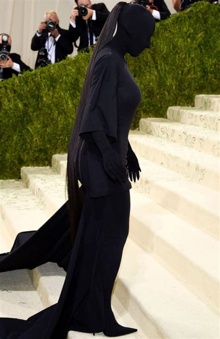 Kim Kardashian’s Met Gala Ponytail Cost $10K: Photos – Hollywood Life