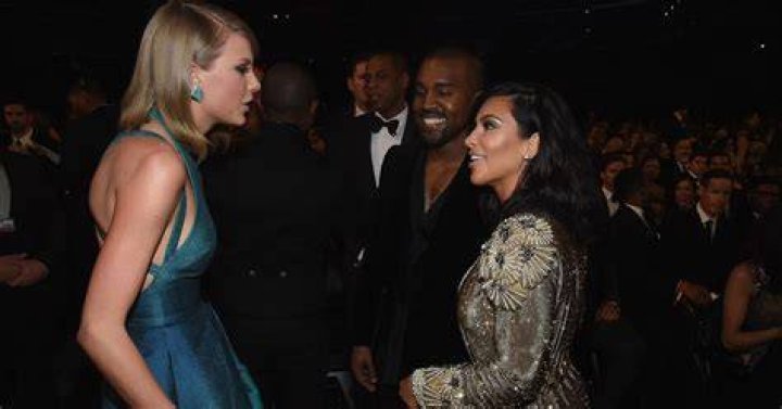 Kim Kardashian Sings Her Line From Drake’s Song At His Concert: Video – Hollywood Life