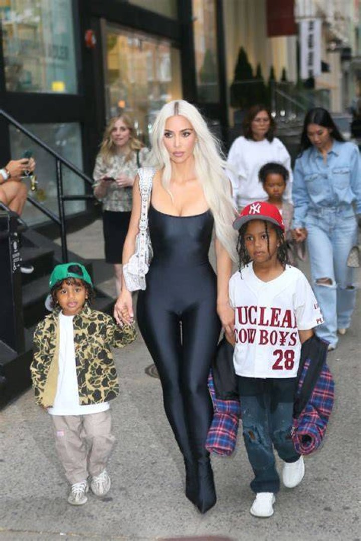 Kim Kardashian Snuggles Saint & Psalm At ‘The Tonight Show’: Photos – Hollywood Life