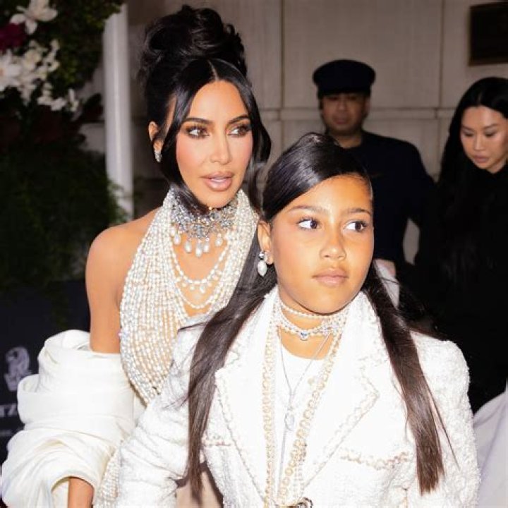 Kim Kardashian Takes North To Basketball Game: Photos – Hollywood Life
