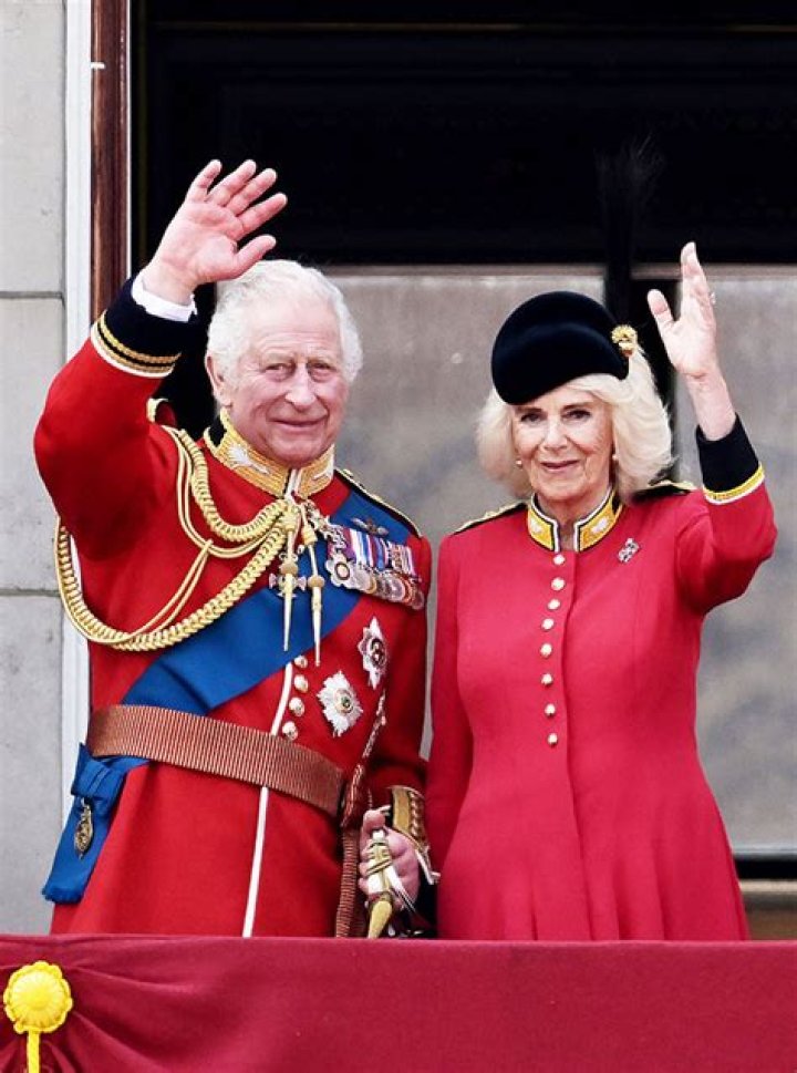 King Charles Arrives On Horseback For First Trooping Colour: Photos – Hollywood Life