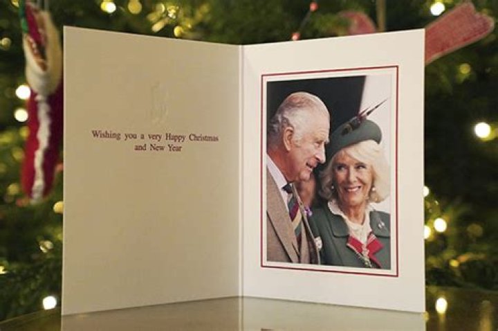 King Charles & Queen Camilla’s 1st Christmas Card: Photo – Hollywood Life
