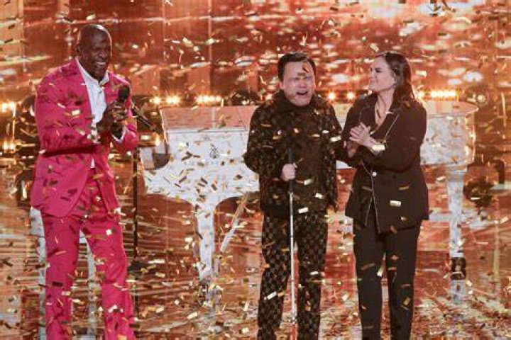 Kodi Lee Gets Golden Buzzer On ‘AGT’ Season 14 Premiere — Recap – Hollywood Life