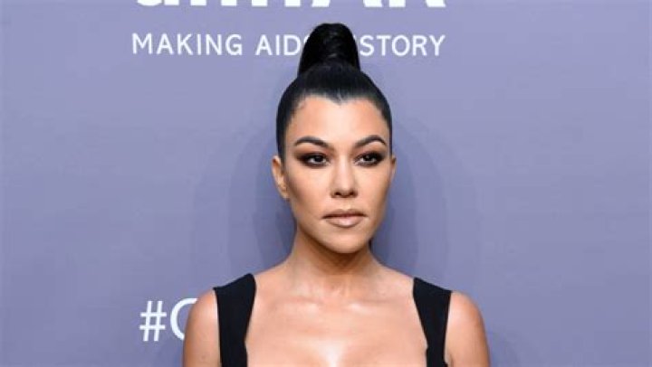 Kourtney Kardashian Looks Regal In Purple Gown On Paris Balcony: Pic – Hollywood Life