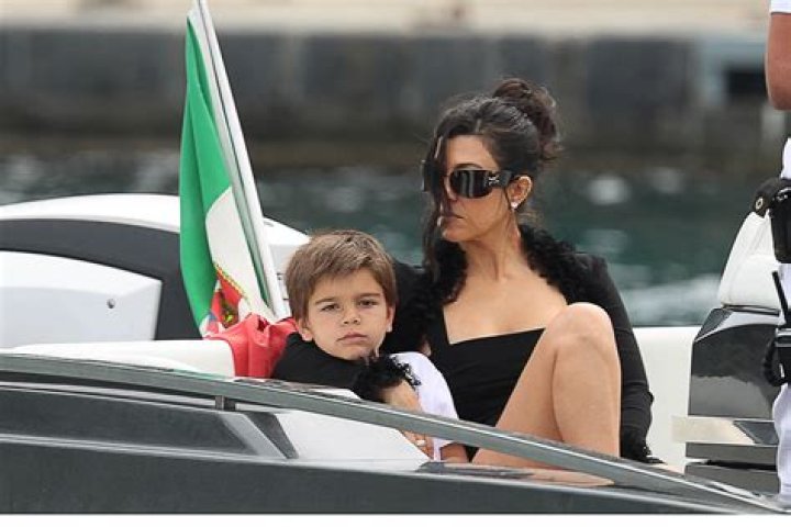 Kourtney Kardashian Rocks Pink Bikini During Fun Boat Ride With Scott Disick & Their Son Reign, 6