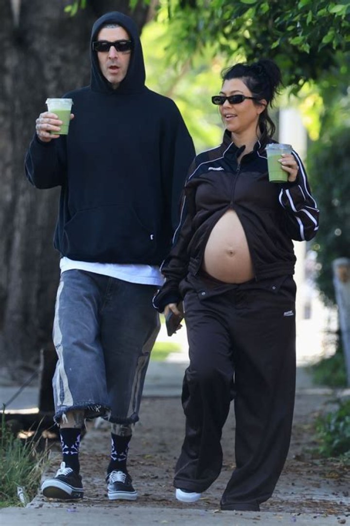 Kourtney Kardashian’s Pregnant With Travis Barker’s Baby – Hollywood Life