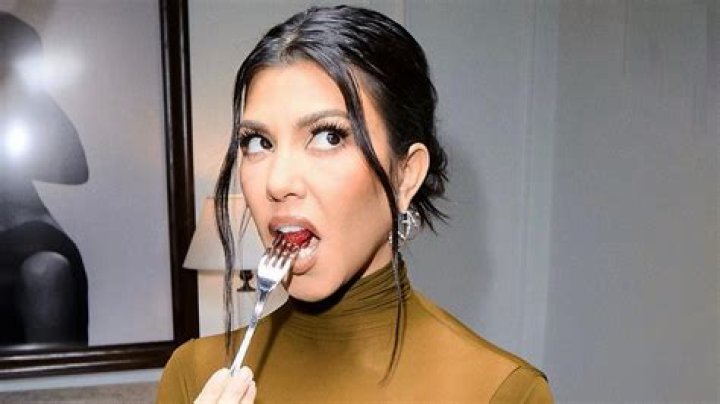 Kourtney Kardashian Shows Some Skin In Sexy Dress For Post-Oscars Party — Pics
