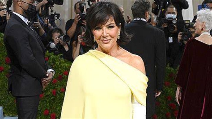 Kris Jenner Wears No Makeup For Skincare Routine Video – Hollywood Life