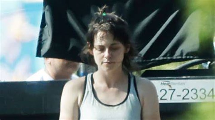 Kristen Stewart’s Mullet Hair Makeover: Photos – Hollywood Life