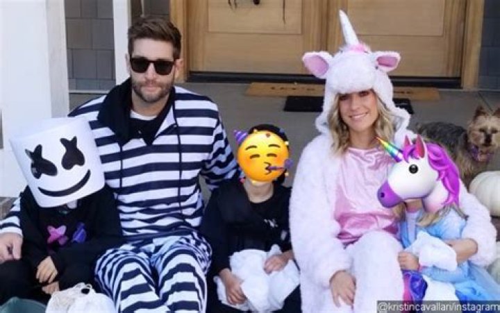 Kristin Cavallari & Jay Cutler Reunite With Kids For Halloween6 Months After Split — See Pic