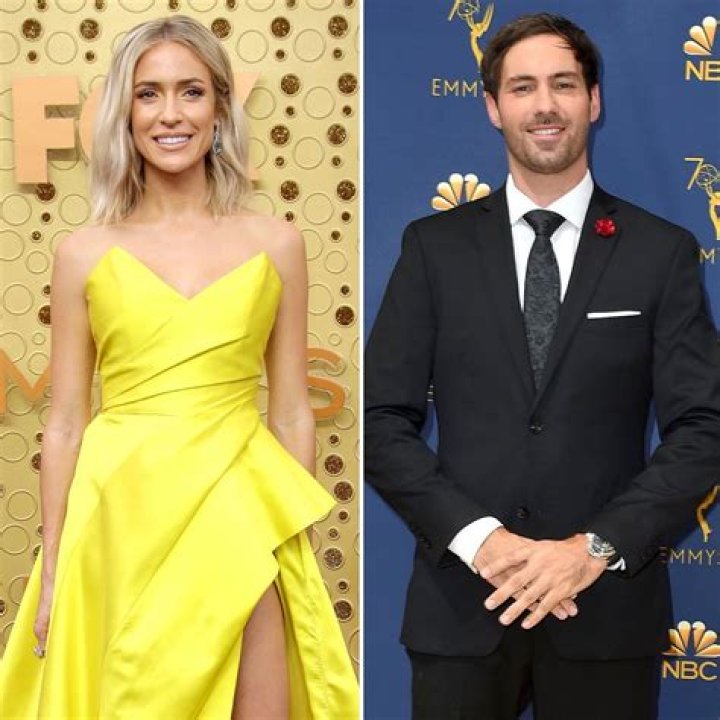 Kristin Cavallari Seemingly Sends Valentine’s Day Message To Jeff Dye – Hollywood Life