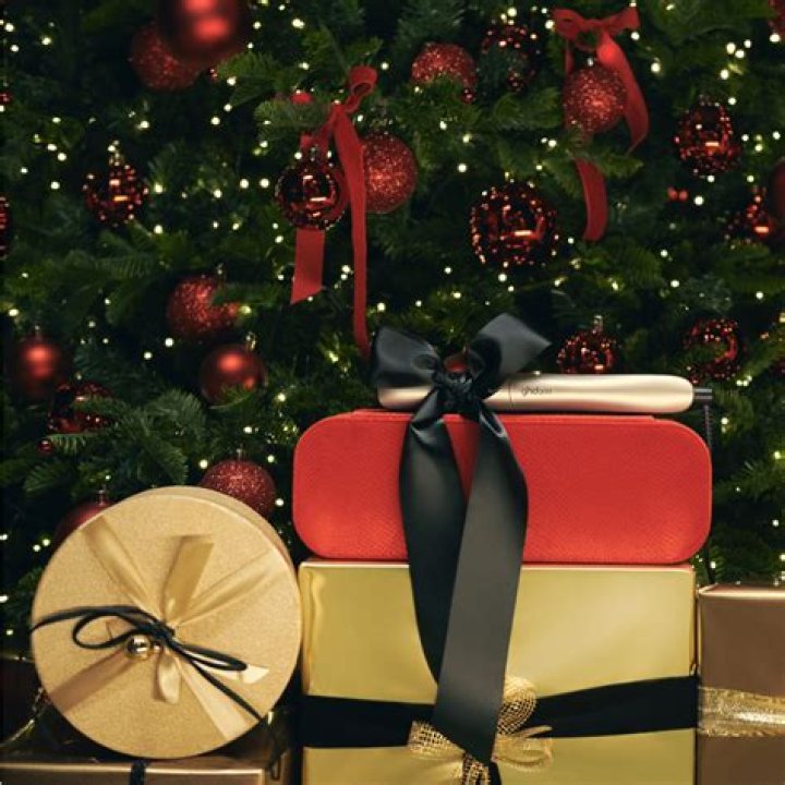 Kristin’s Holiday Guides: Check Out These Gorgeous Gift Ideas From Philosophy!