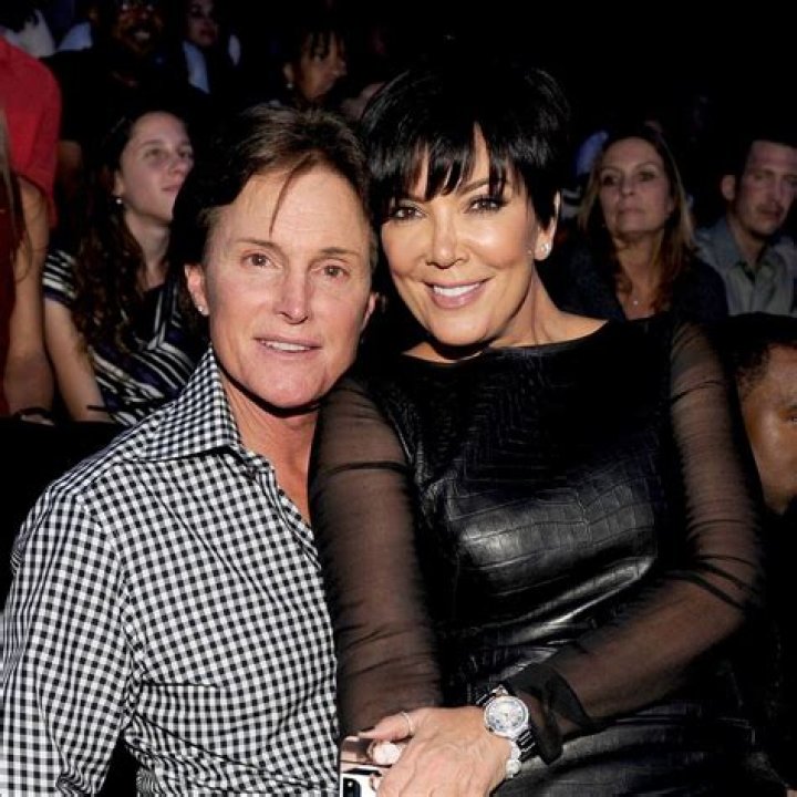 ‘KUWTK’ Season 9 Preview: Kris Jenner & Bruce Jenner’s Shocking Kiss