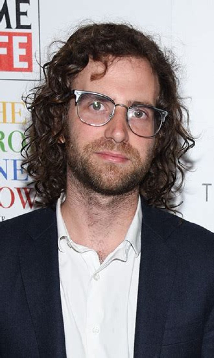 Kyle Mooney Celebrity Profile – Hollywood Life