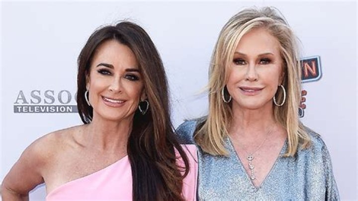 Kyle Richards & Kathy Hilton Reunite At Niece’s Bridal Shower – Hollywood Life
