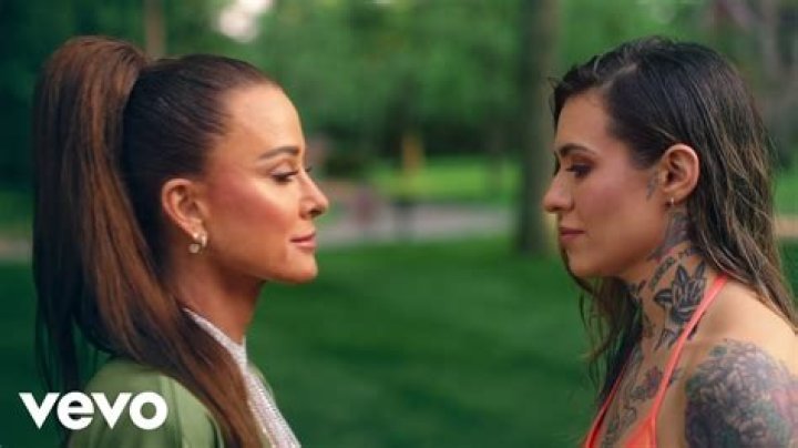 Kyle Richards & Morgan Wade’s Sexy ‘Fall In Love With Me’ Music Video – Hollywood Life