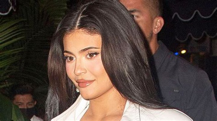 Kylie Jenner Agrees She Is ‘Naturally Gorgeous’: Video – Hollywood Life