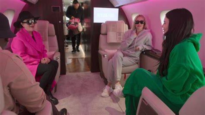 Kylie Jenner Reveals Private Jet’s Pink Interior In New Photos – Hollywood Life