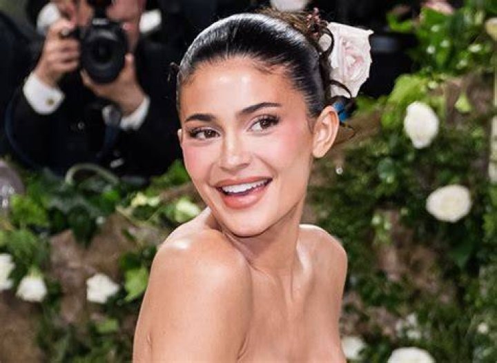 Kylie Jenner’s Diet: How She Dropped 15lbs Fast By Cutting Out Certain Foods