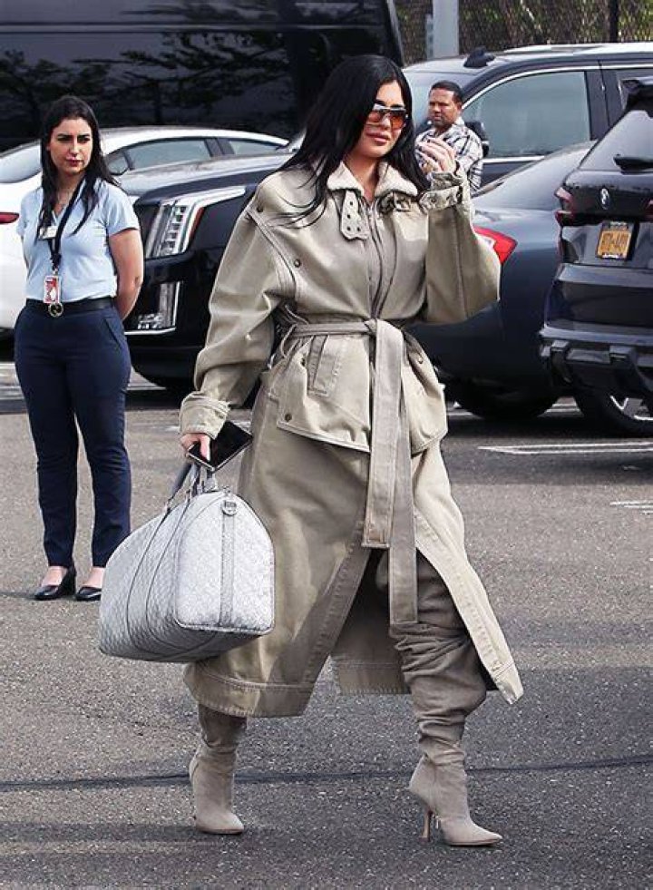 Kylie Jenner’s Gray Denim Outfit In NYC – Photos – Hollywood Life