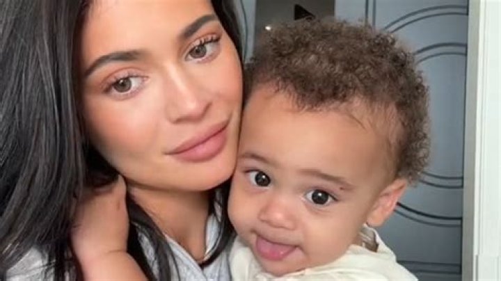 Kylie Jenner’s Rarely Seen Son Aire Looks Adorable In New Full Face Photo At Snack Time