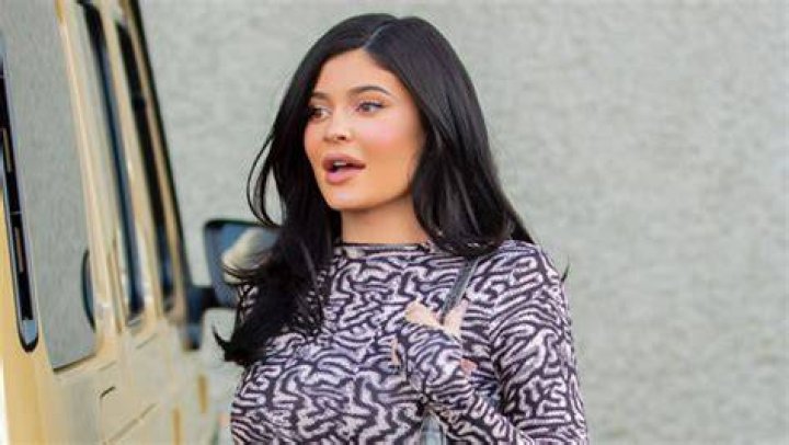 Kylie Jenner Slays In Sexy Skintight Jumpsuit During Fun Night Out – Hollywood Life