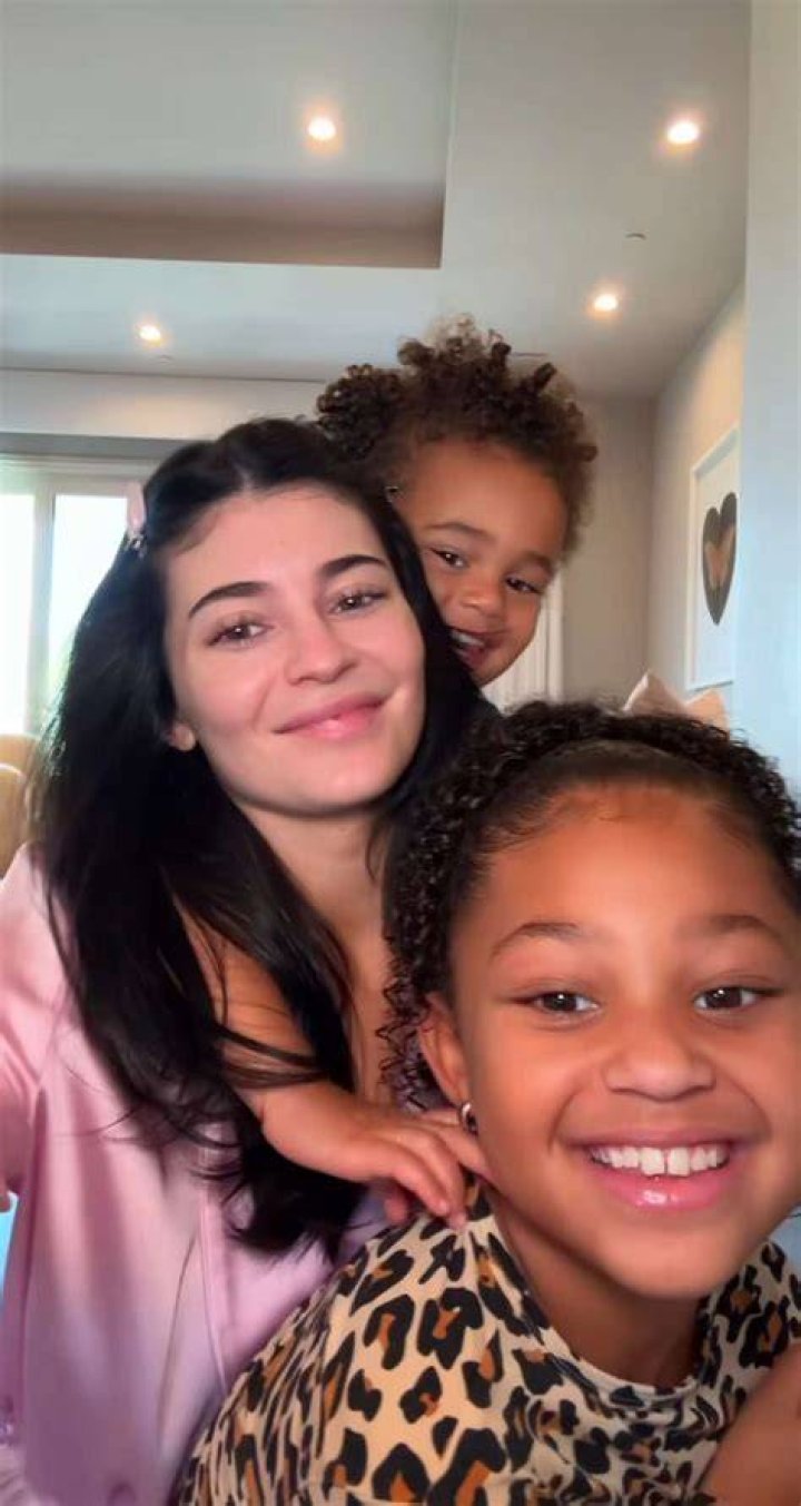 Kylie Jenner Snuggles & Kisses Daughter Stormi, 2, In Sweet New Pic — ‘My Remedy For Everything’