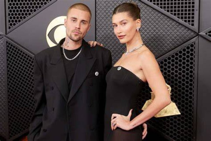 Kylie & Kendall Jenner Don’t Practice Social Distancing When Reuniting With Justin Bieber & Hailey Baldwin
