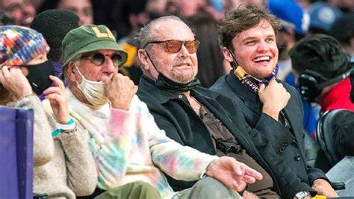 Lakers Honor Jack Nicholson With Tribute Ahead Of Playoff Game: Watch – Hollywood Life