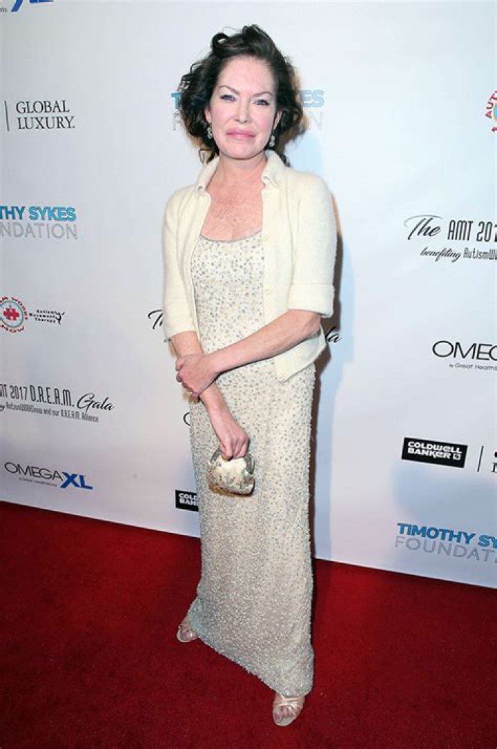 Lara Flynn Boyle Celebrates 53rd Birthday In Photos – Hollywood Life