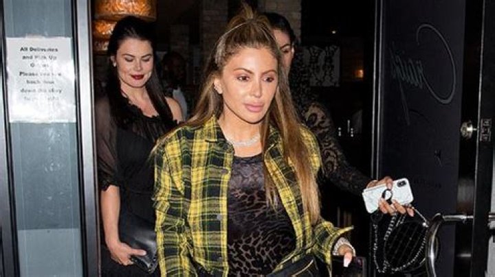 Larsa Pippen Reveals Butt Cheeks In Daisy Duke Shorts: Pics – Hollywood Life