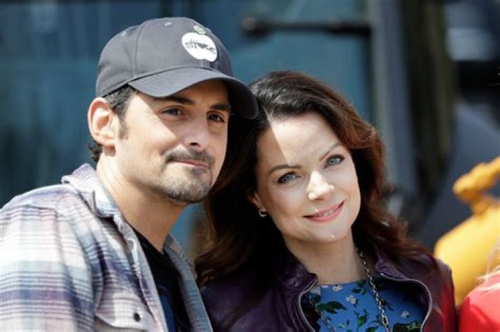 Learn More About Brad Paisley’s Wife – Hollywood Life