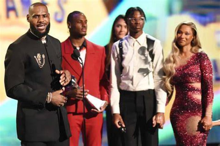 LeBron James Gushes Over His ‘Queen’ Savannah During Self-Isolation – ‘My Goodness’