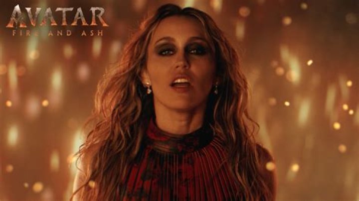 Lennon Stella Finds Her Independence In ‘Bad’ Music Video: See The ‘Etheral’ & ‘Dreamy’ Vid