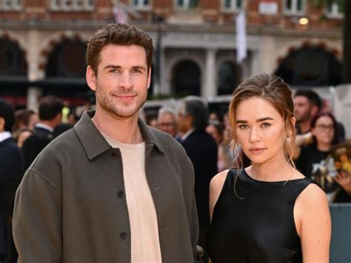 Liam Hemsworth & Gabriella Brooks: Pics – Hollywood Life