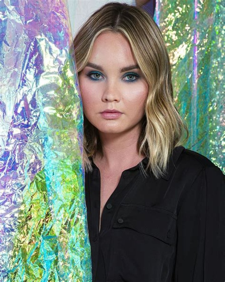 ‘Light As A Feather’ — Exclusive Portraits