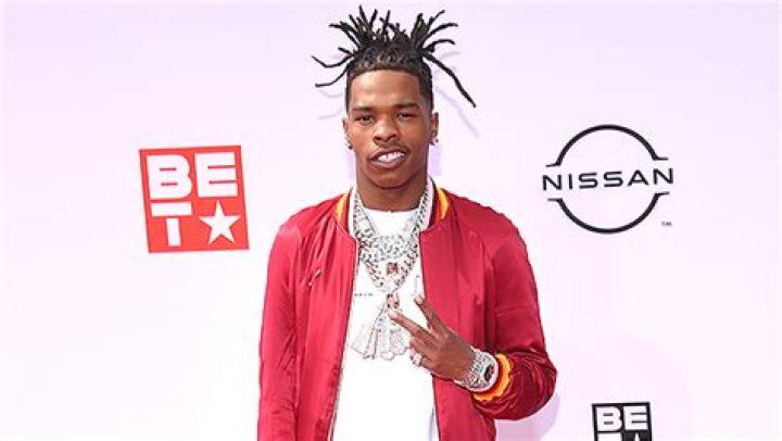 Lil’ Baby & Jayda Cheaves Sparks Split Speculation With Shady Messages – Hollywood Life