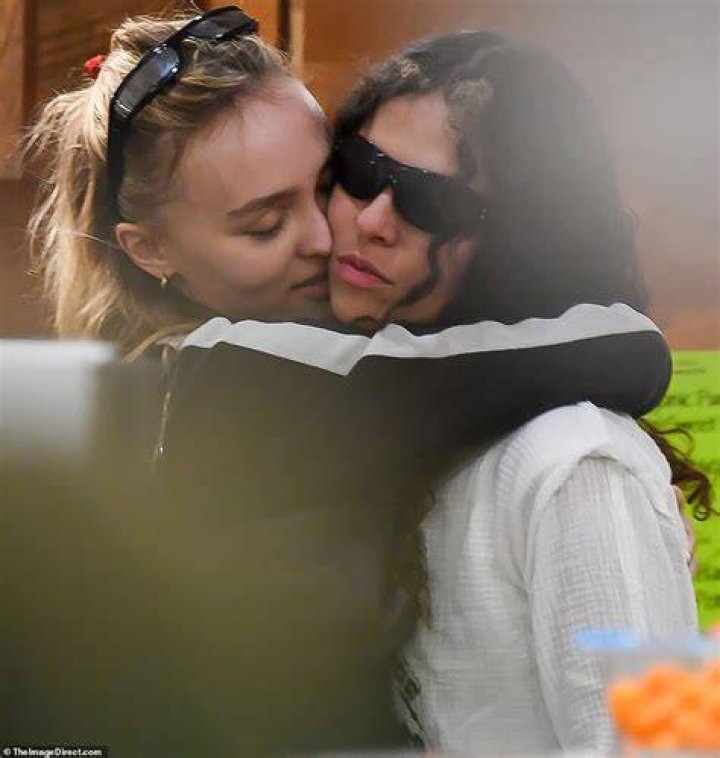 Lily Rose Depp & Girlfriend 070 Shake On Date In Santa Monica: Photo – Hollywood Life