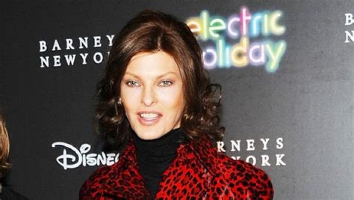 Linda Evangelista Reveals How Her Botched Fat-Freezing Procedure Changed Relationship With Son