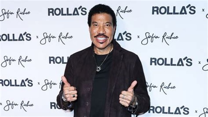 Lionel Richie Photos of the ‘American Idol’ Judge & Iconic Singer – Hollywood Life