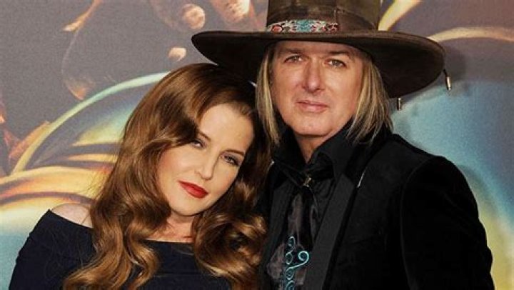 Lisa Marie Presley’s Ex Michael Lockwood Reacts To Her Death – Hollywood Life