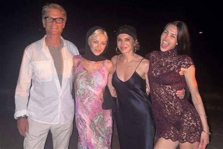 Lisa Rinna Happy Over Daughter Amelia Hamlin’s Split With Scott Disick — See Her Reaction
