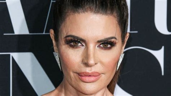 Lisa Rinna Quit ‘RHOBH’ After Message From Her Dead Mom Lois – Hollywood Life