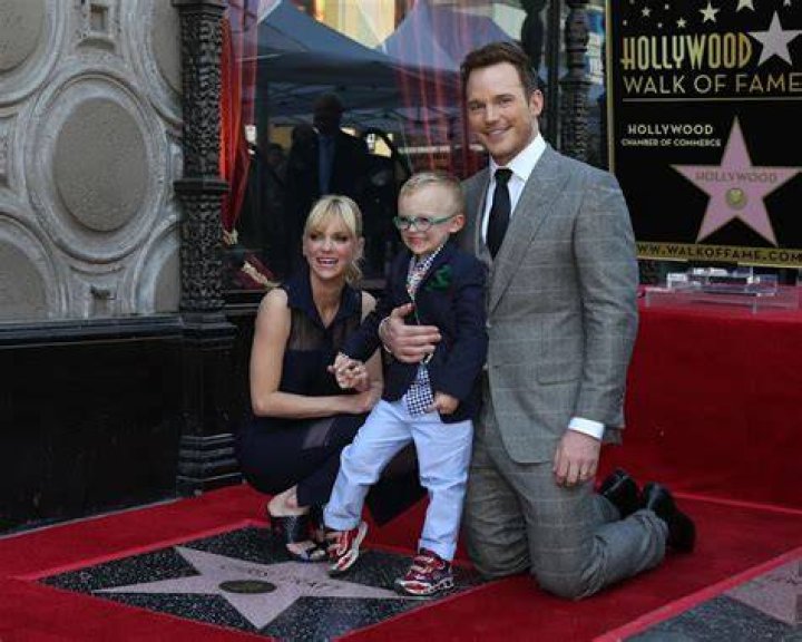 [LISTEN] Anna Faris On Chris Pratt’s Balls — His Wife Says They’re ‘Incredible’ – Hollywood Life
