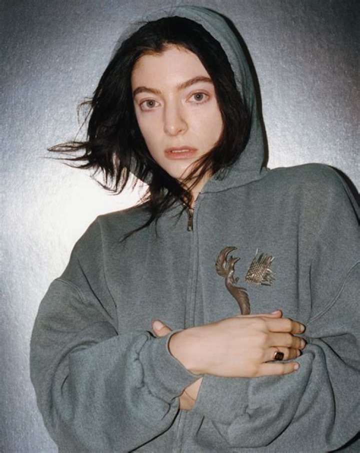 Lorde — Photos Of The New Zealand Singer – Hollywood Life