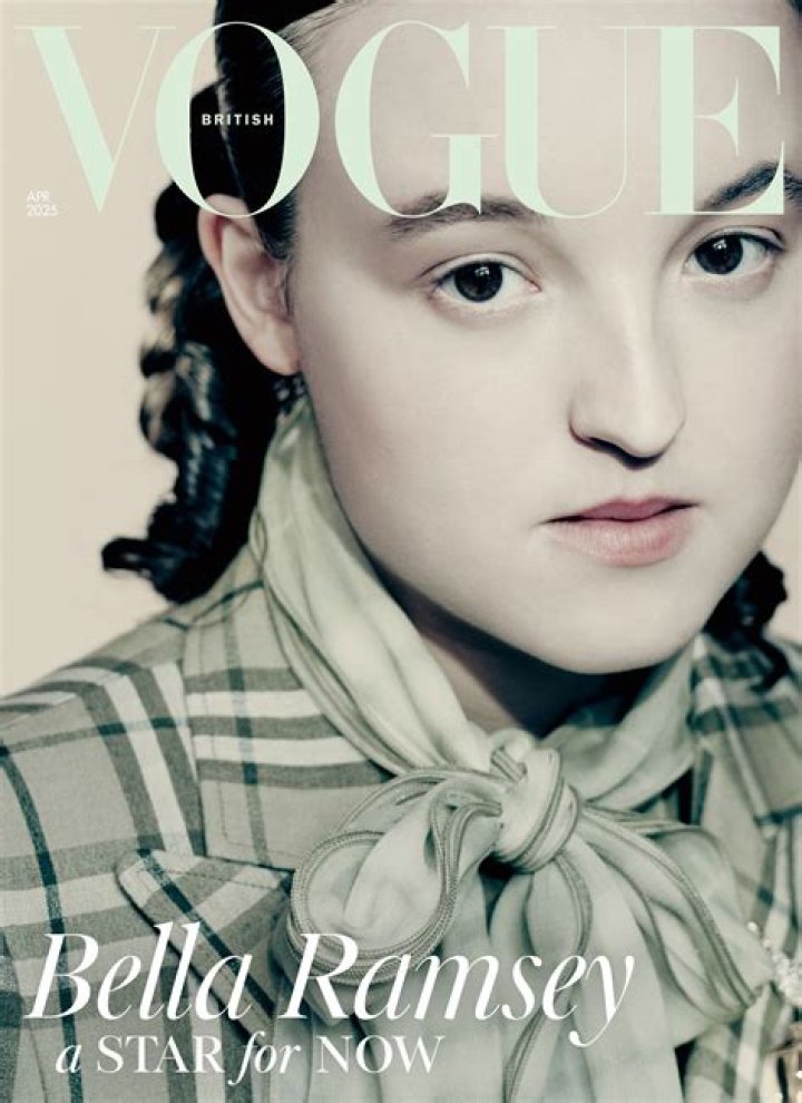 Lorde Wears Minimal Makeup & Is Adorned With Gold Flowers For Gorgeous ‘Vogue’ Cover